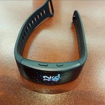 Samsung Gear Fit 2 i Gear IconX: nowa opaska i mikrosłuchawki