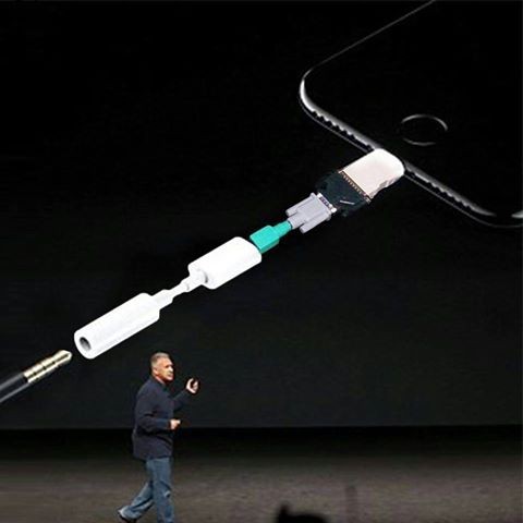 iPhone 7 nie ma złącza mini-jack, więc pojawiają się wynalazki