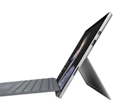 Zamiast Surface Pro 5 – po prostu Surface Pro