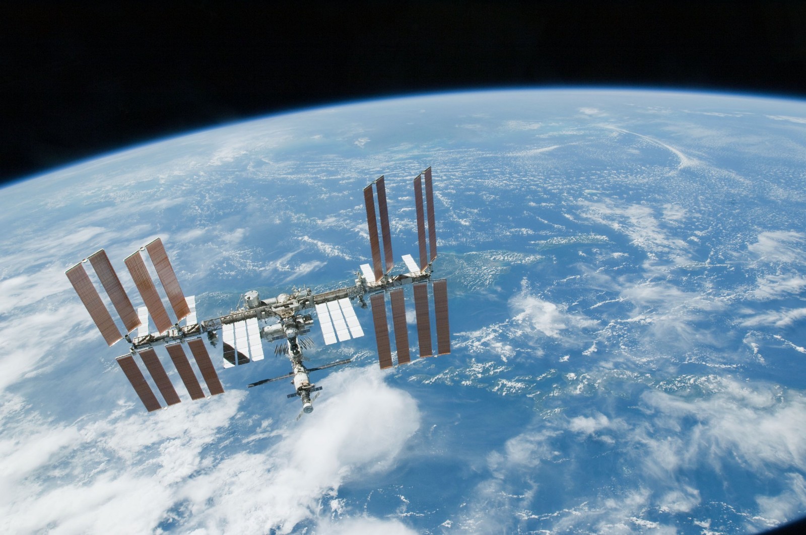 Międzynardowoa Stacja Kosmiczna Kosmiczna jest na orbicie okołoziemskiej od 1998 roku (fot. ESA)
