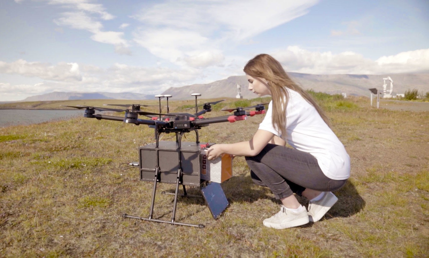 Drony dostarczają już przesyłki na Islandii