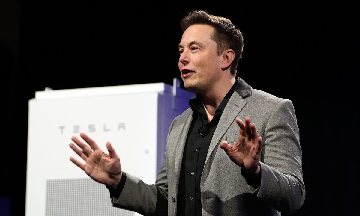 Twórca PayPala, Tesli, Hyperloopa, Zip2, Solar City, oraz SpaceX, Elon Musk, zaprzecza jakby stworzył też bitcoina (fot. cnn)
