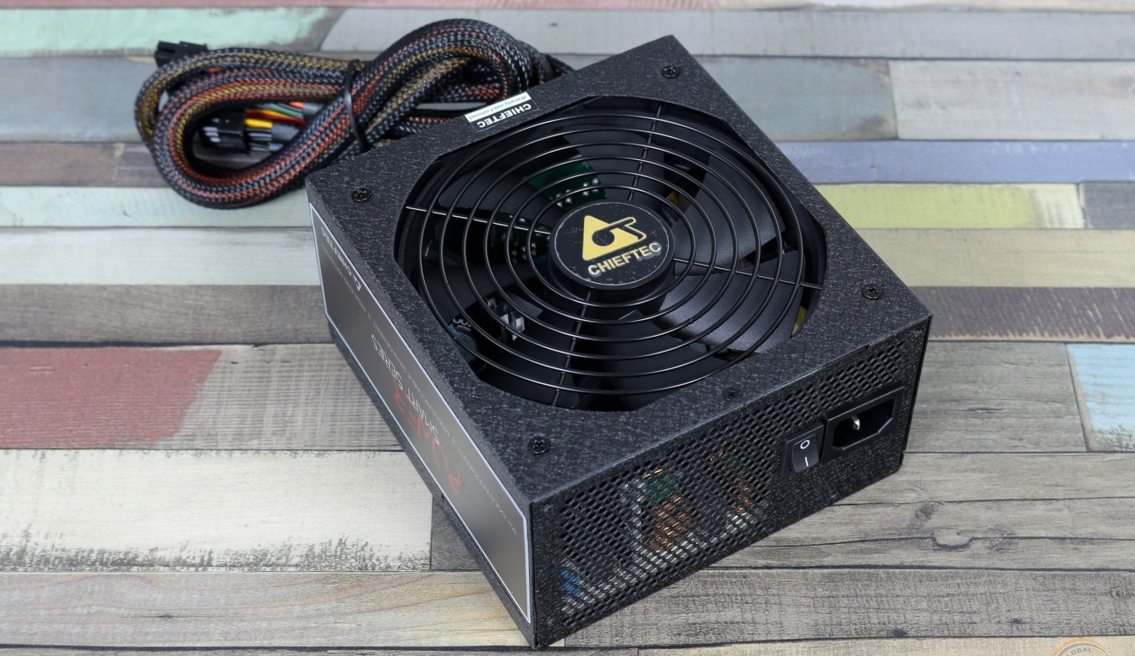 Chieftec wprowadza nowe zasilacze