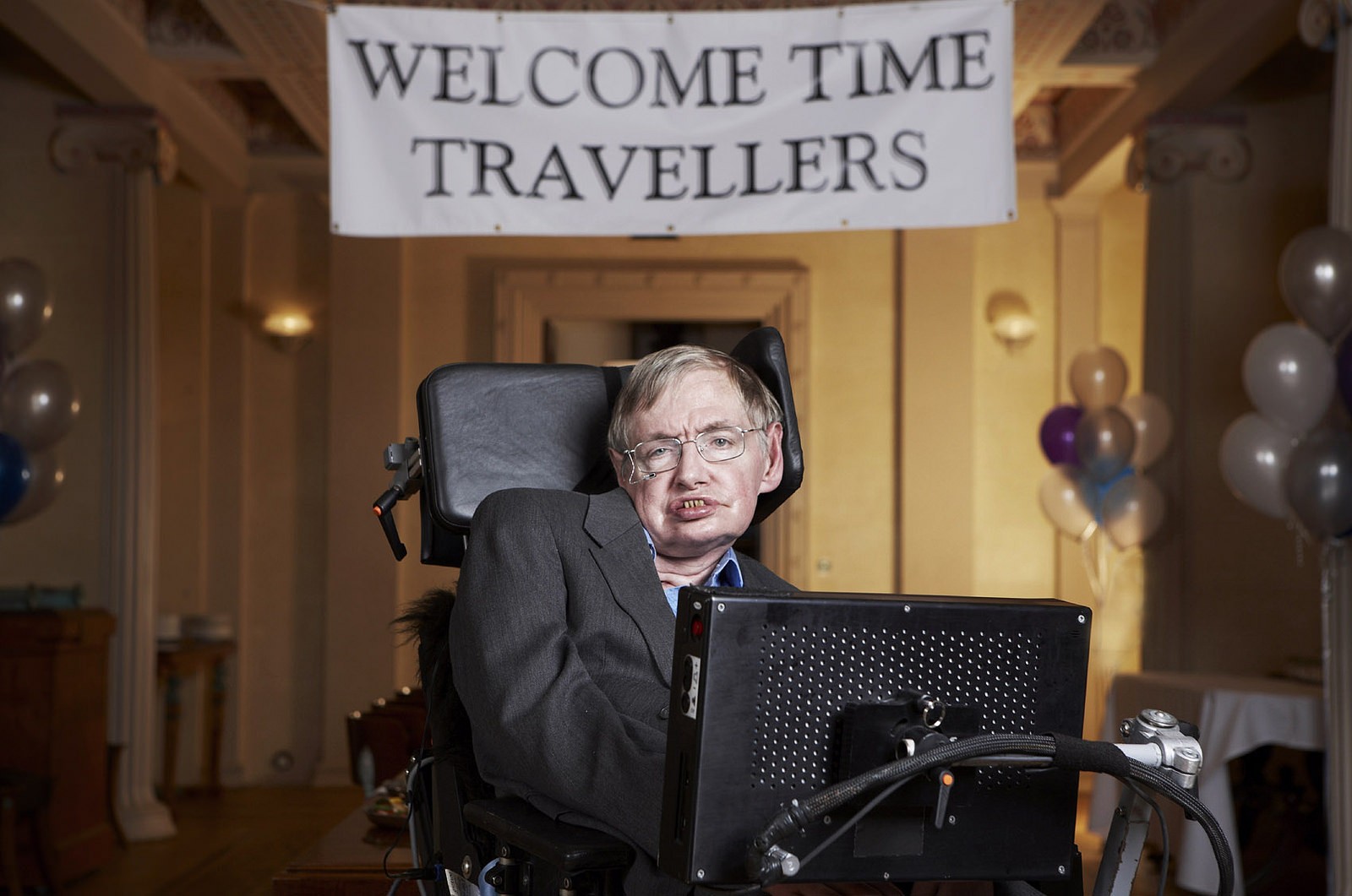 Stephen Hawking tuż przed śmiercią napisał pracę, która pomoże zrozumieć jak powstał Wszechświat