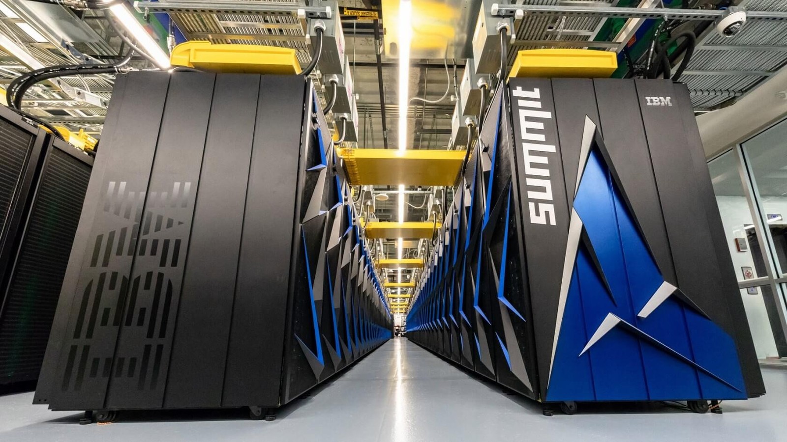 Summit – Amerykanie znowu na szczycie listy najszybszych superkomputerów