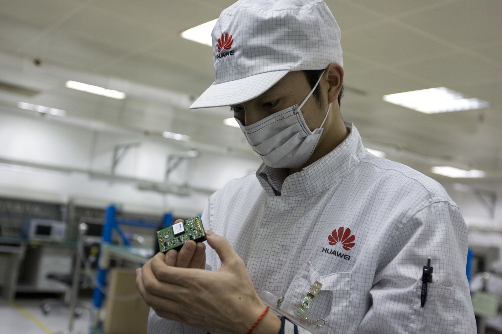 Huawei przeznaczy na badania 20 miliardów dolarów rocznie