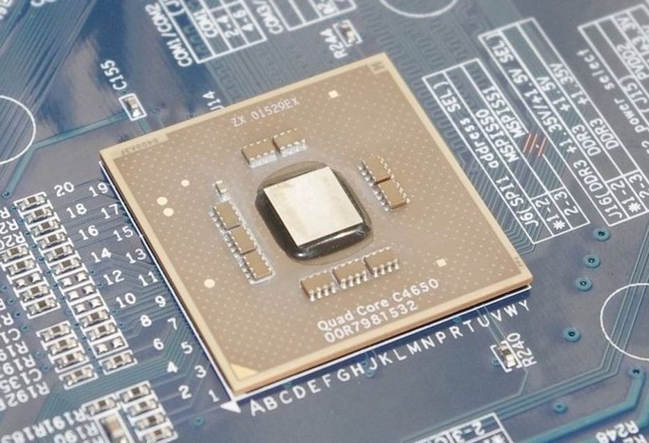 Zhaoxin KaiXian KX-6000 – nowy CPU z Chin