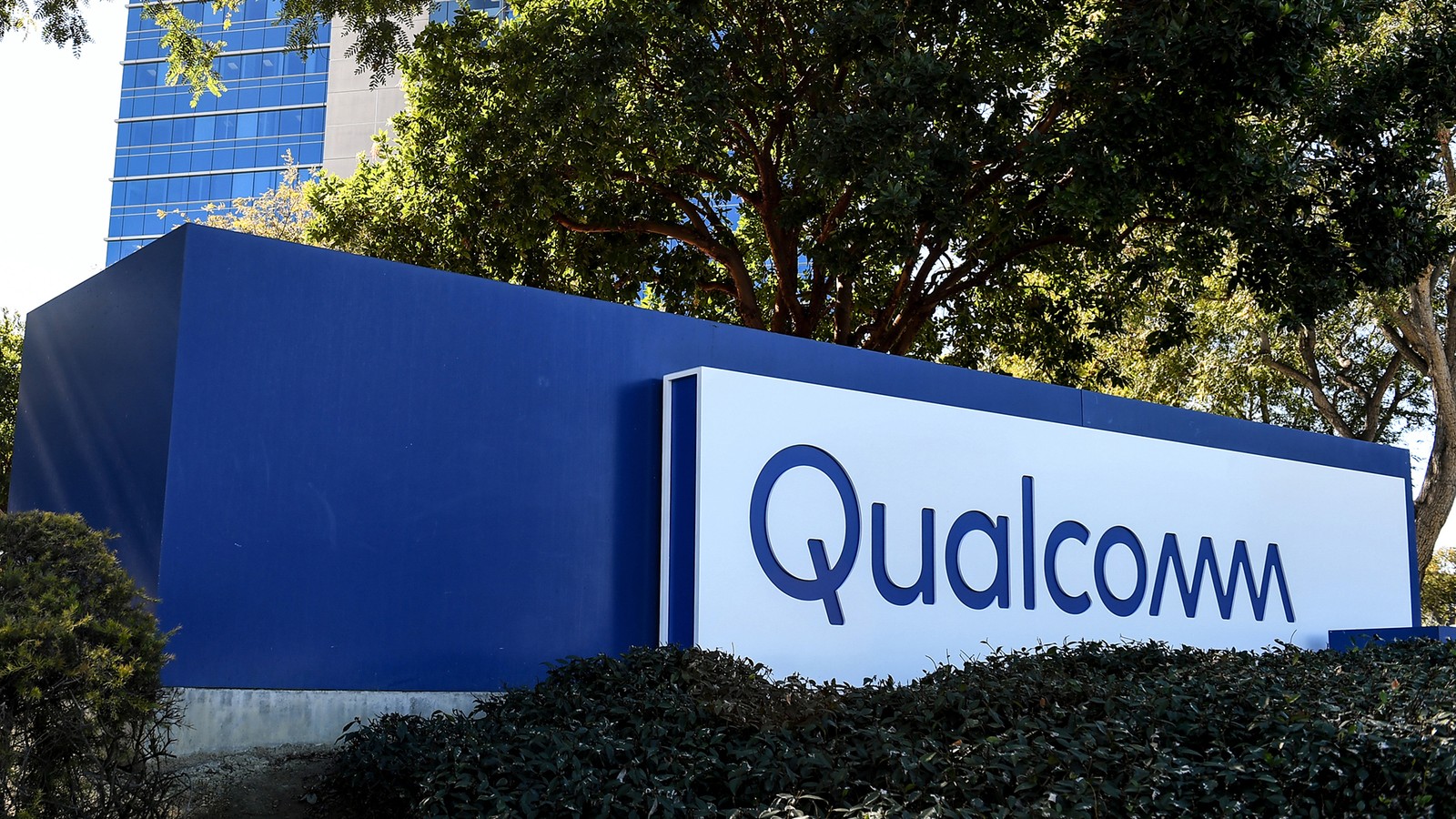 Qualcomm oskarża Apple’a o 7 mld zaległości w opłatach patentowych