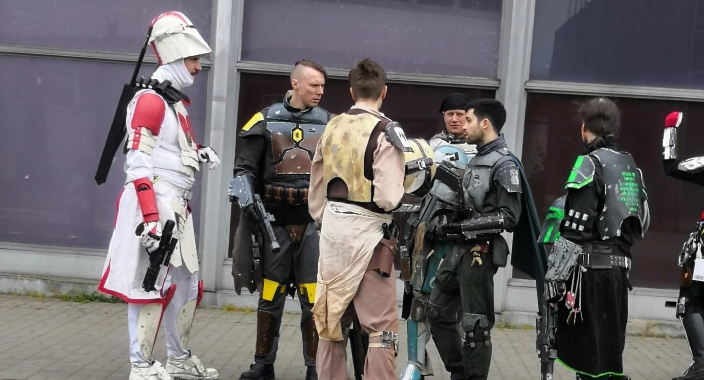 Kolorowe postaci ze świata fantastyki w Poznaniu