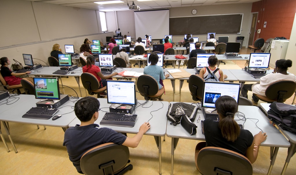 FELIETON: informatyka w polskiej szkole