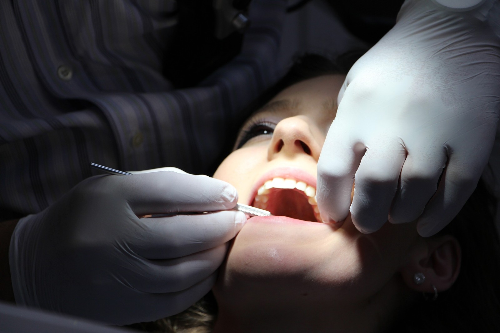 Koniec ze szczotkowaniem zębów? Wkrótce o higienę jamy ustnej zadbają mikroboty