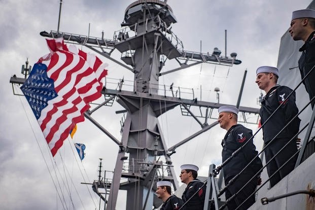 (Fot. U.S. Navy/Jonathan Clay/military.com)
