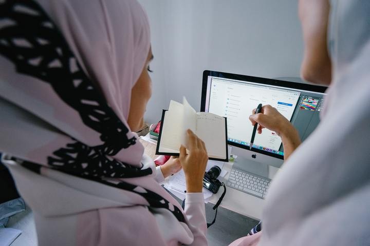 W krajach arabskich więcej kobiet kończy studia związane z IT