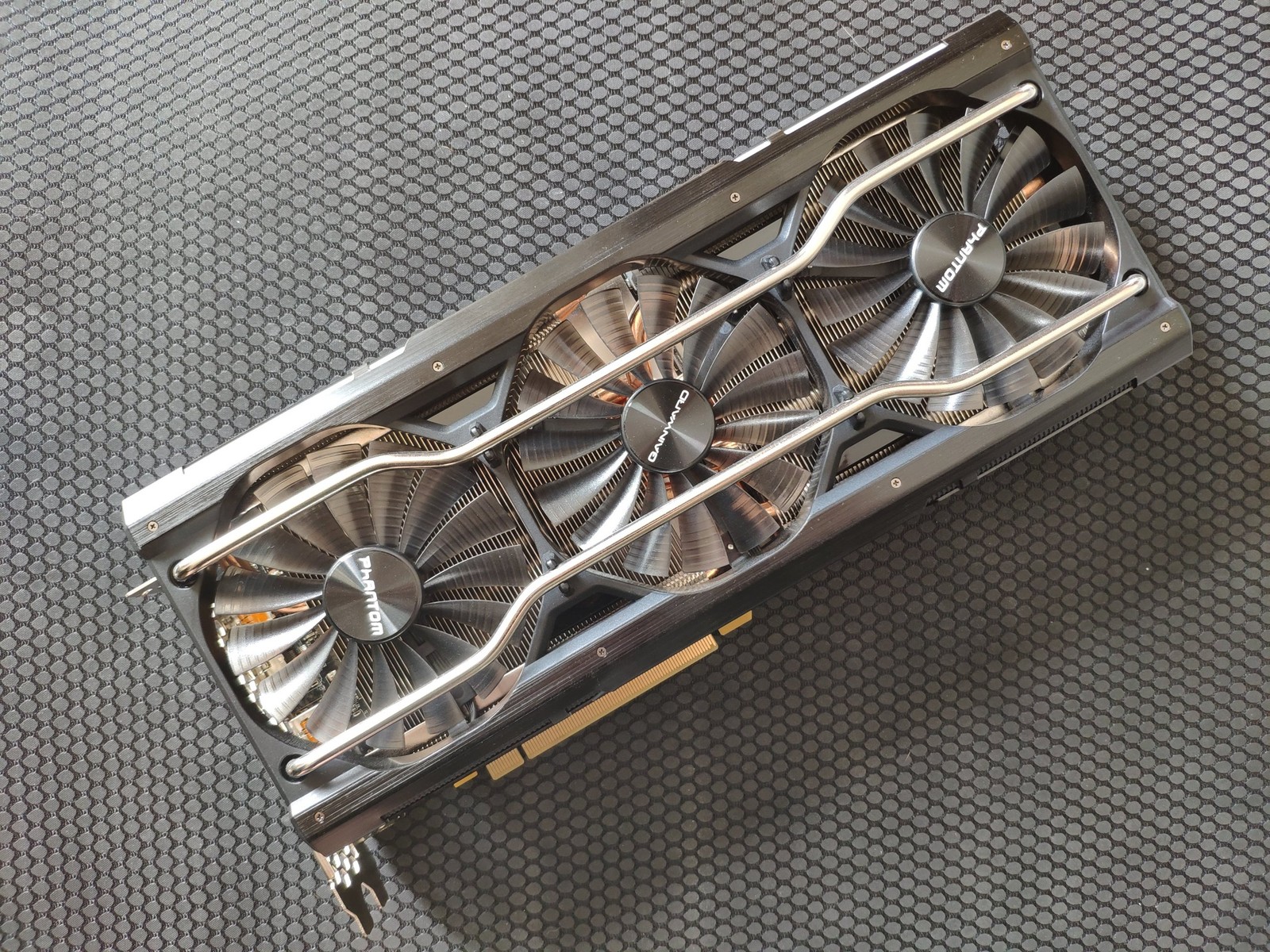 TEST: Gainward GeForce RTX 2060 Super Phantom GS – czy na pewno taki “super”?