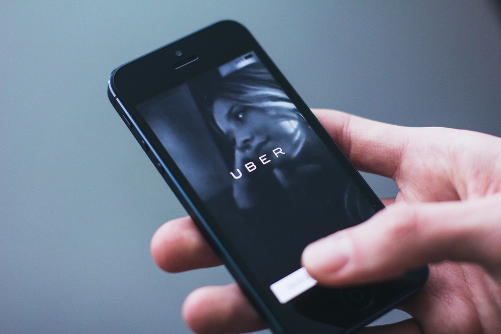 Szybkie i bezpieczne płatności za przejazd, czyli Uber już z obsługą BLIKA