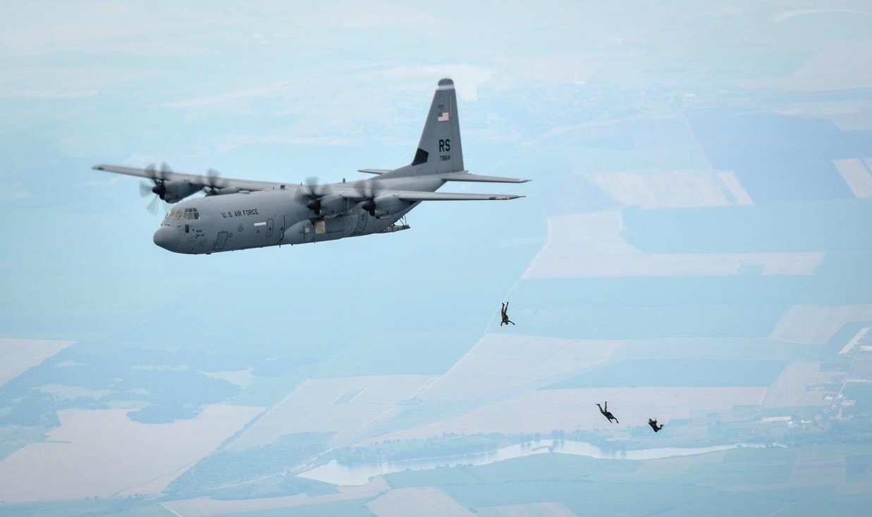 samoloty transportowe w bombowce, bombowce z transportowców