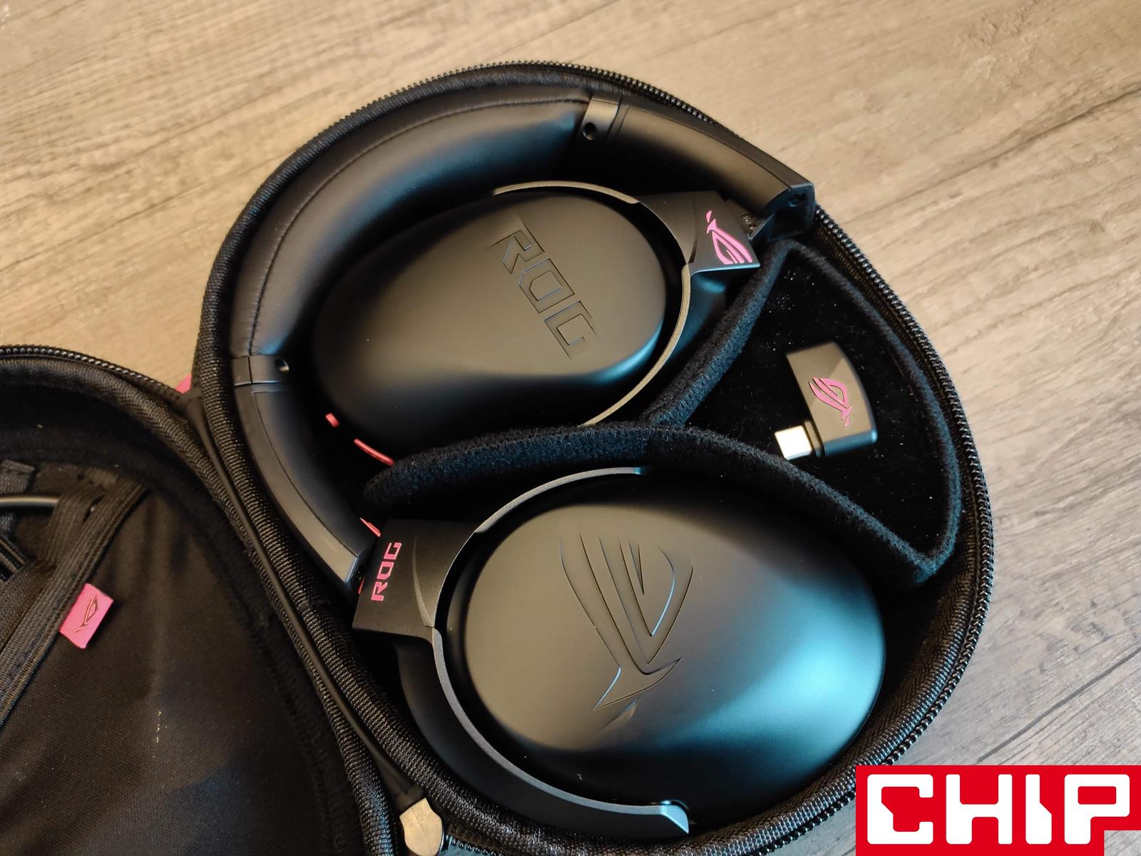 Test ROG Strix Go 2.4 Electro Punk. Oto mobilne słuchawki do wszystkiego