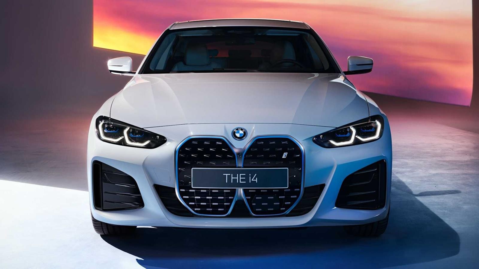 Zdjęcie BMW i4 M50, podkręcony elektryczny sedan oddziału M, BMW i4 M50,