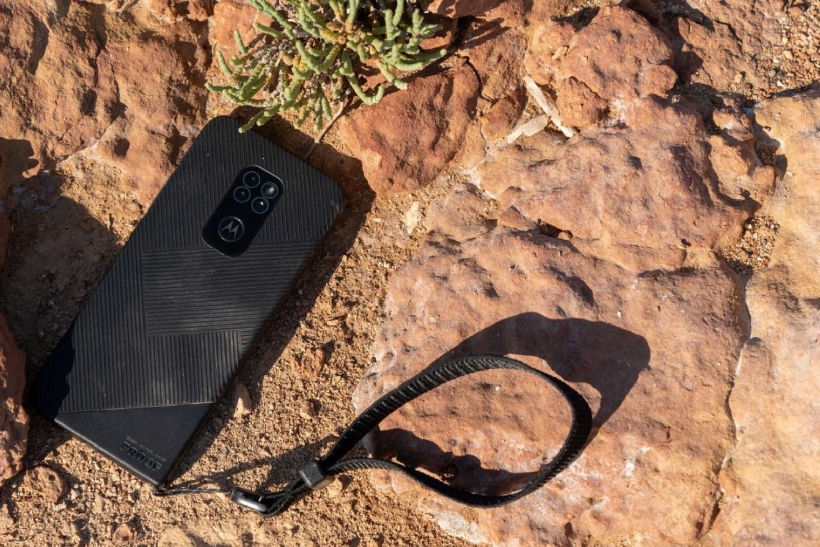 Wytrzymała Motorola w szczegółach. Poznajcie Defy 2021
