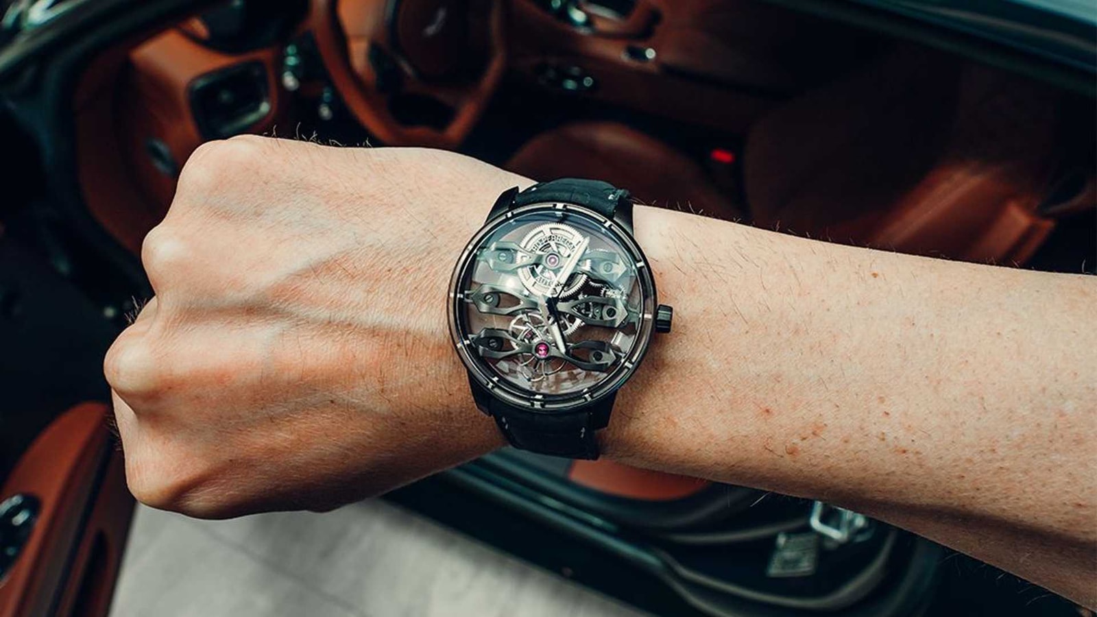 Zegarek Aston Martin z Tourbillonem, Zegarek Aston Martin,