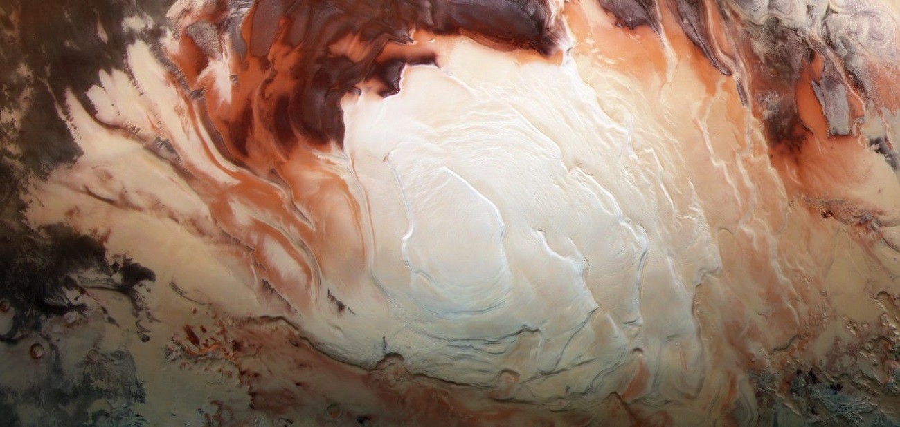 Mars może mieć więcej wody niż sądzono. Problemem może być jednak temperatura