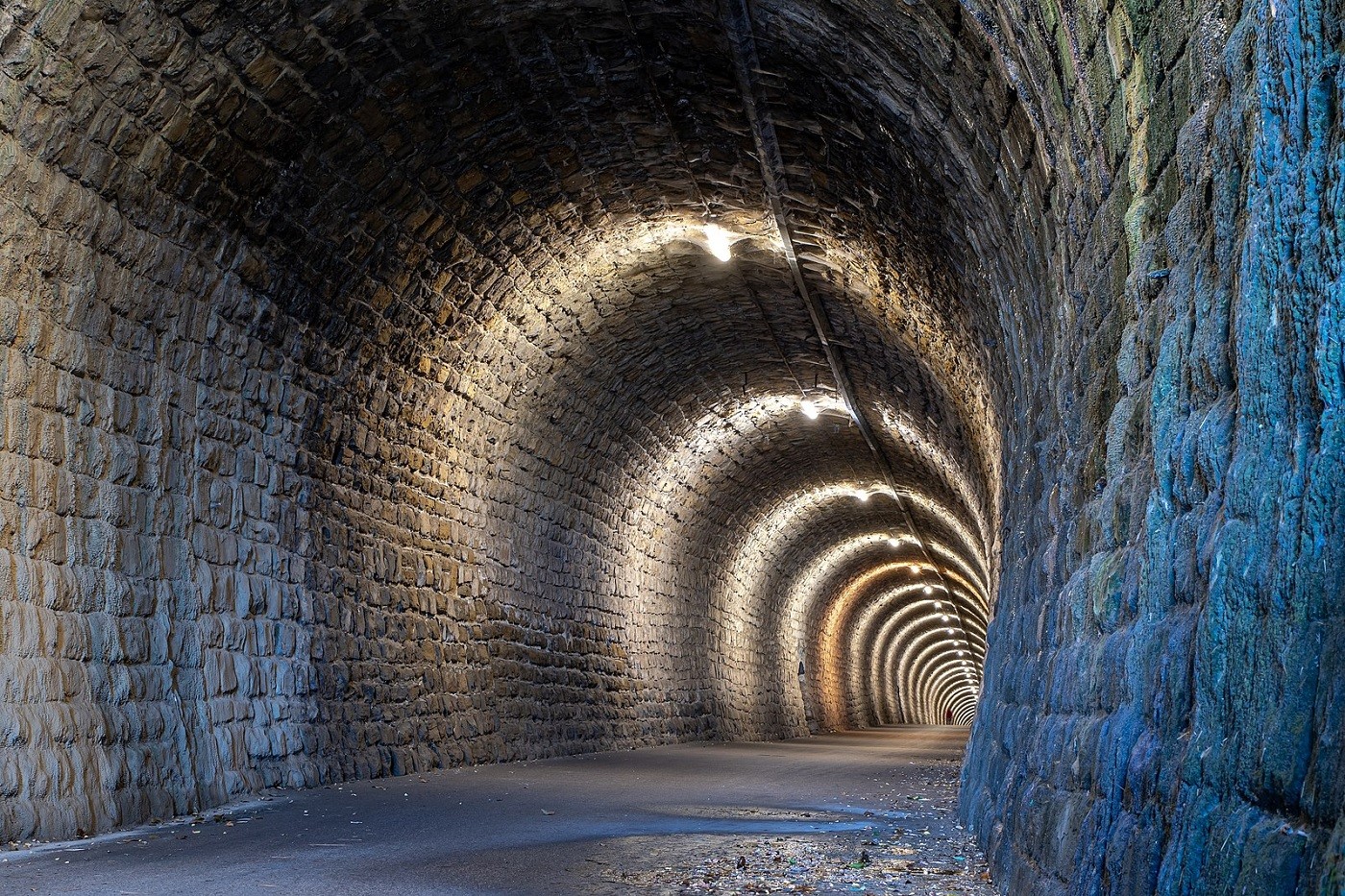 [Aktualizacja II] Tunel Południowej Obwodnicy Warszawy bez zasięgu. Według GDDKiA jest dobrze