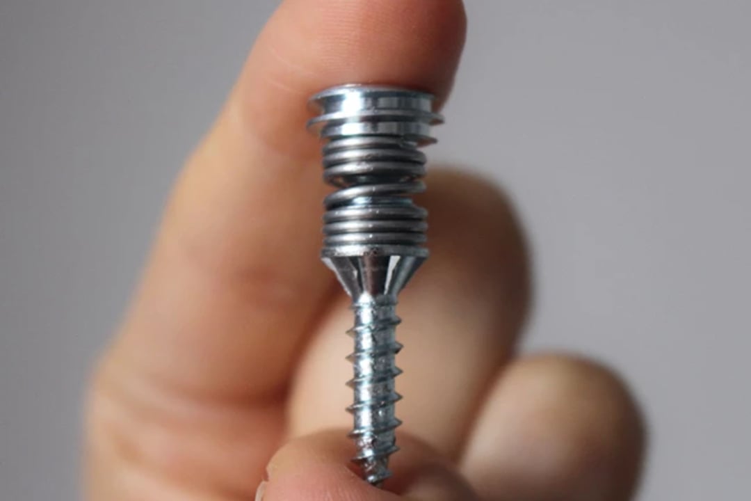 Przeciwdźwiękowe śrubki ze sprężynami jako tania forma wyciszania ścian