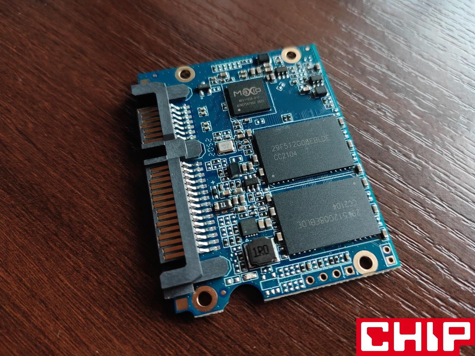 Japońska firma pokazała 7-bitowe pamięci Flash z komórkami SONOS