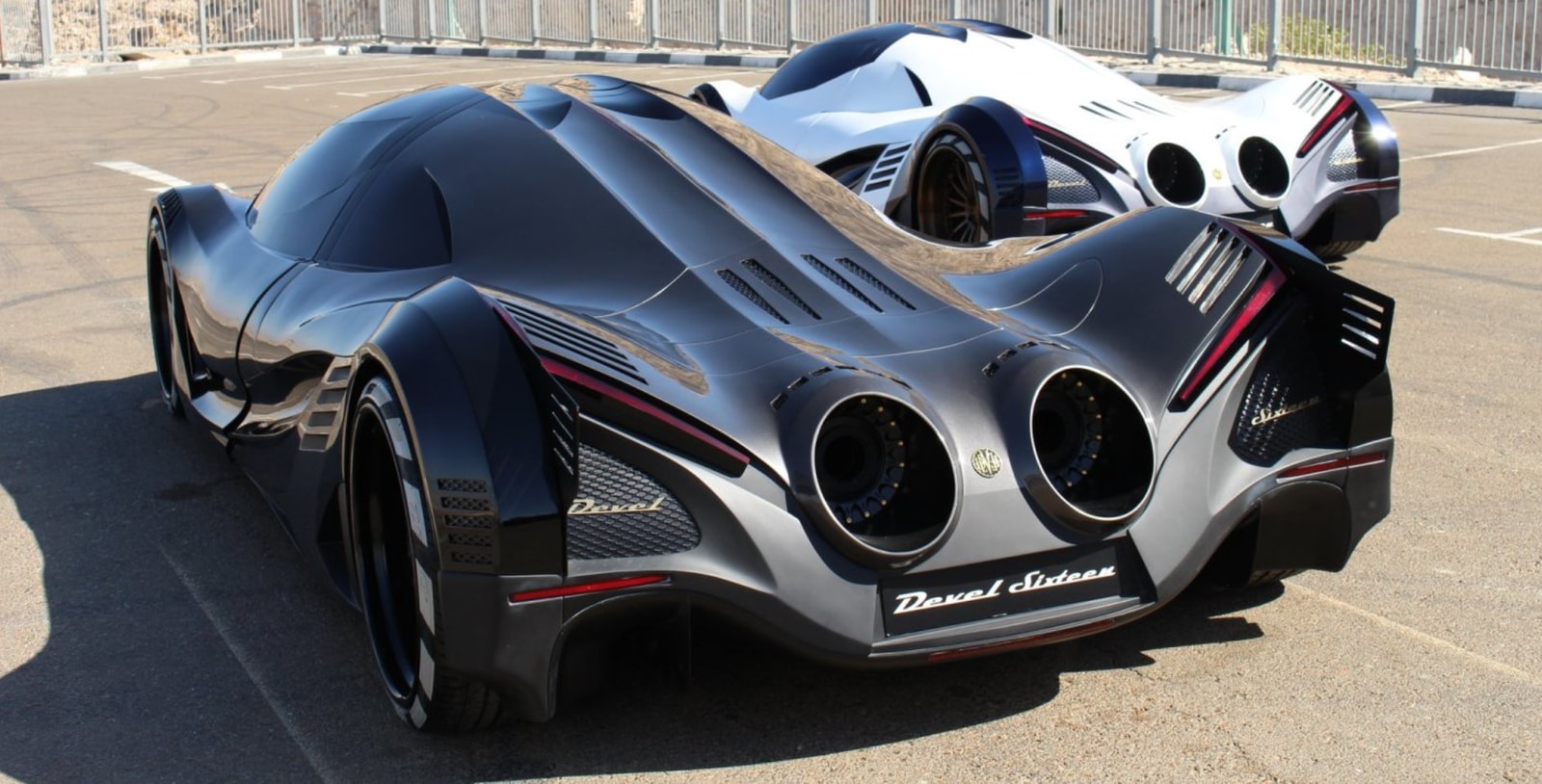 5070-konny hipersamochód Devel Sixteen, niczym odrzutowiec na asfalcie, Devel Sixteen, hipersamochód Devel Sixteen, test Devel Sixteen,