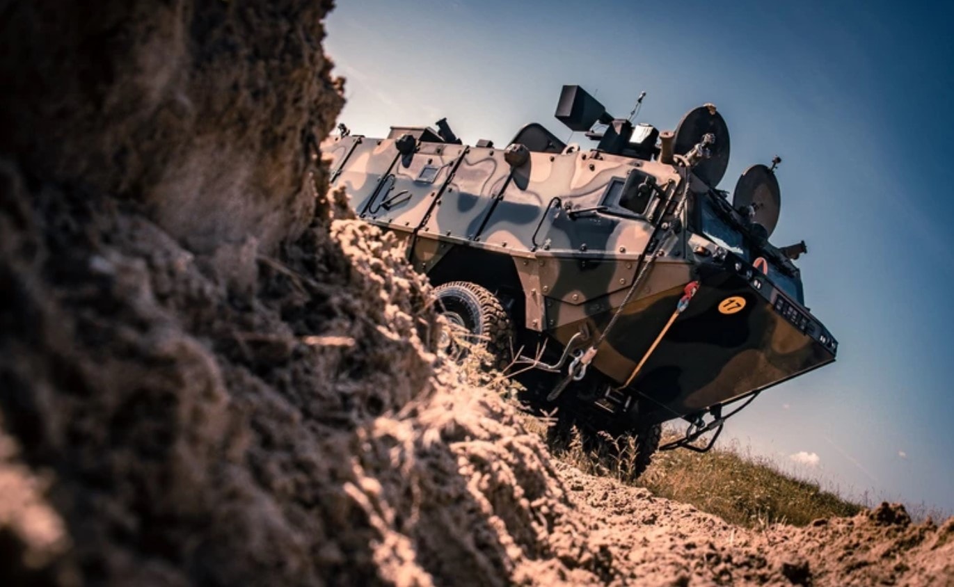 pojazd LOTR z Kutna, wojskowy BÓBR-3,