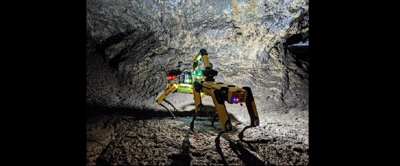 NASA ma plan na marsjańskie jaskinie. Pomogą roboty przypominające ludzi