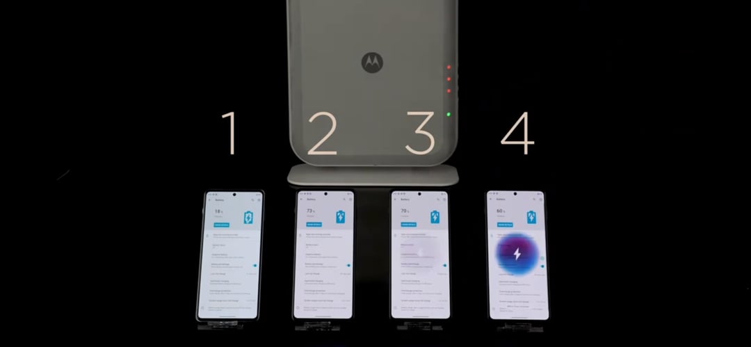 Prawdziwie bezprzewodowa ładowarka Motoroli w akcji. Pokaz Space Charging ładującego aż cztery urządzenia