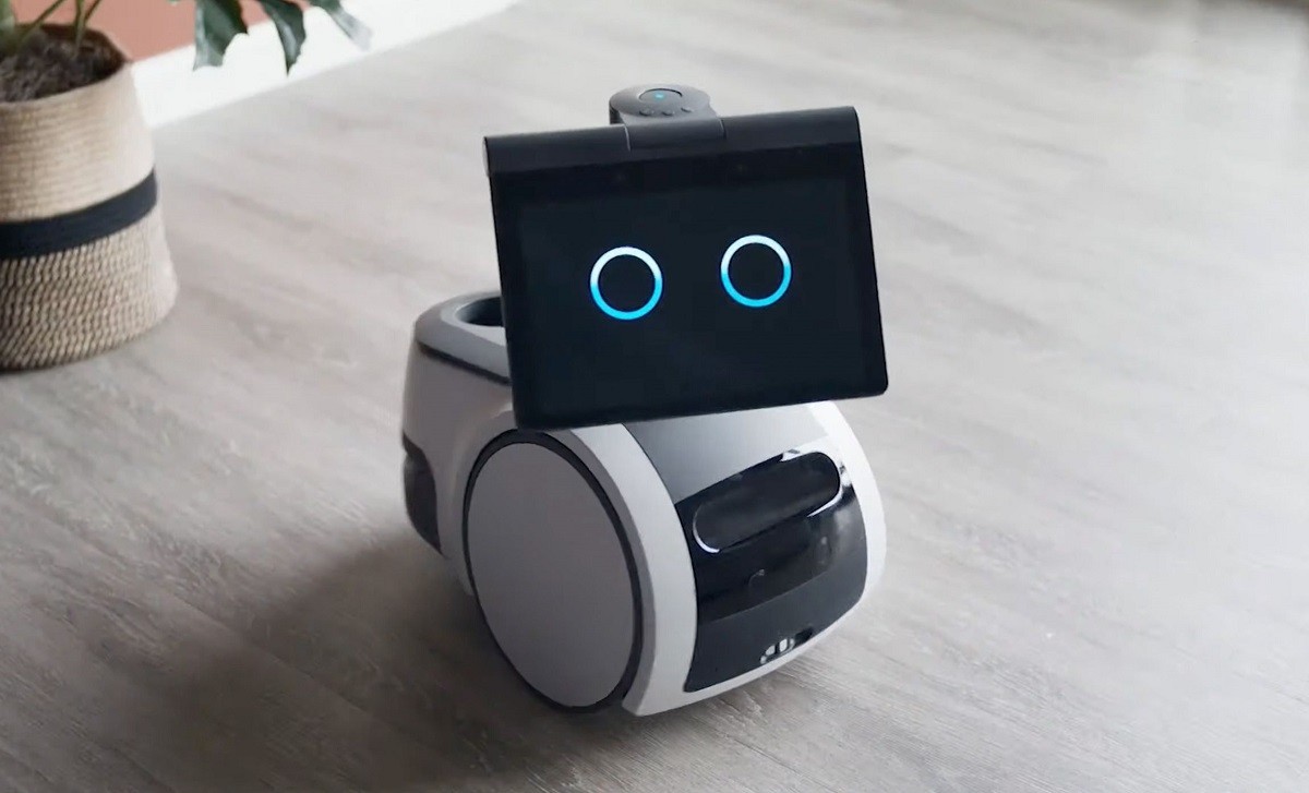 Robot Amazon Astro przypilnuje domu i... będzie śledził każdy nasz ruch