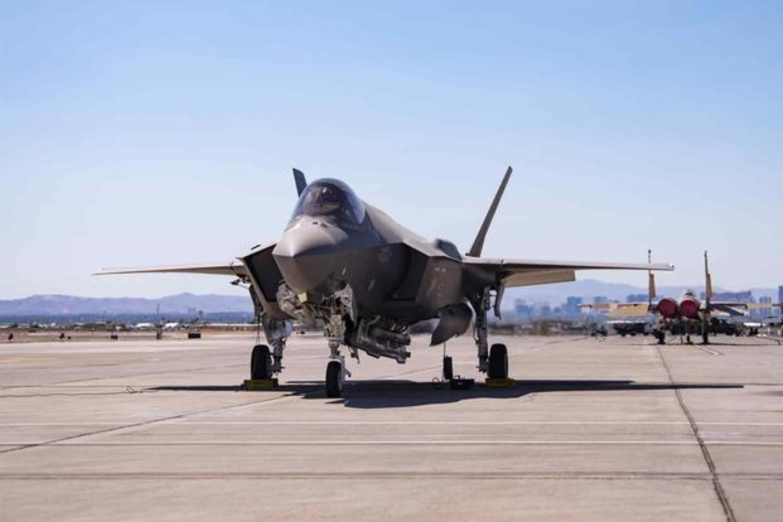 Najbardziej zaawansowany myśliwiec świata nadal ma problem. Co dręczy F-35?