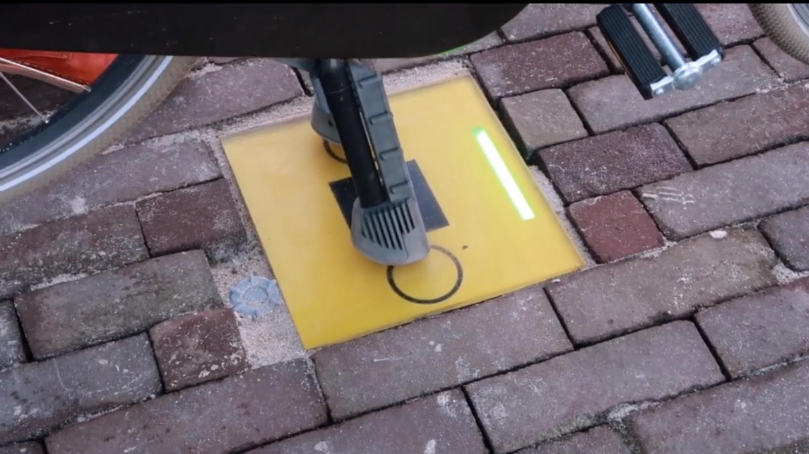 elektryczny rower sam się ładuje, System Tiler, elektryczny rower