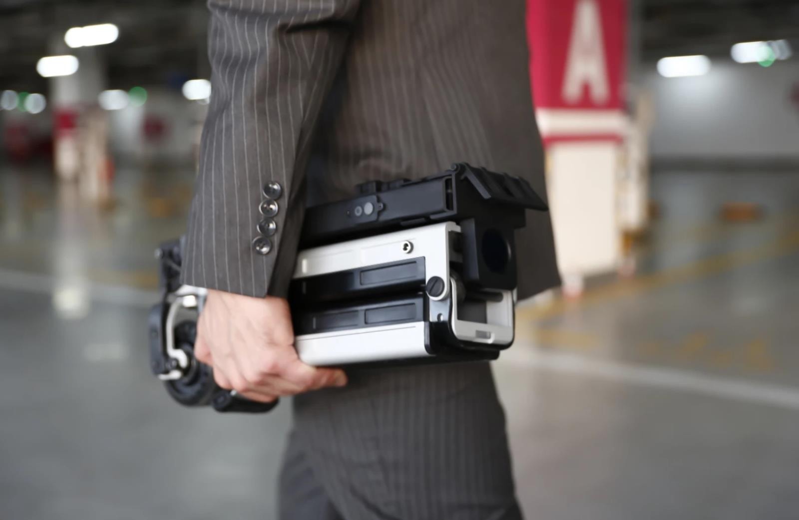 kompaktowa elektryczna hulajnoga Blizwheel, kompaktowa elektryczna hulajnoga, Blizwheel, Blizwheel Kickstarter