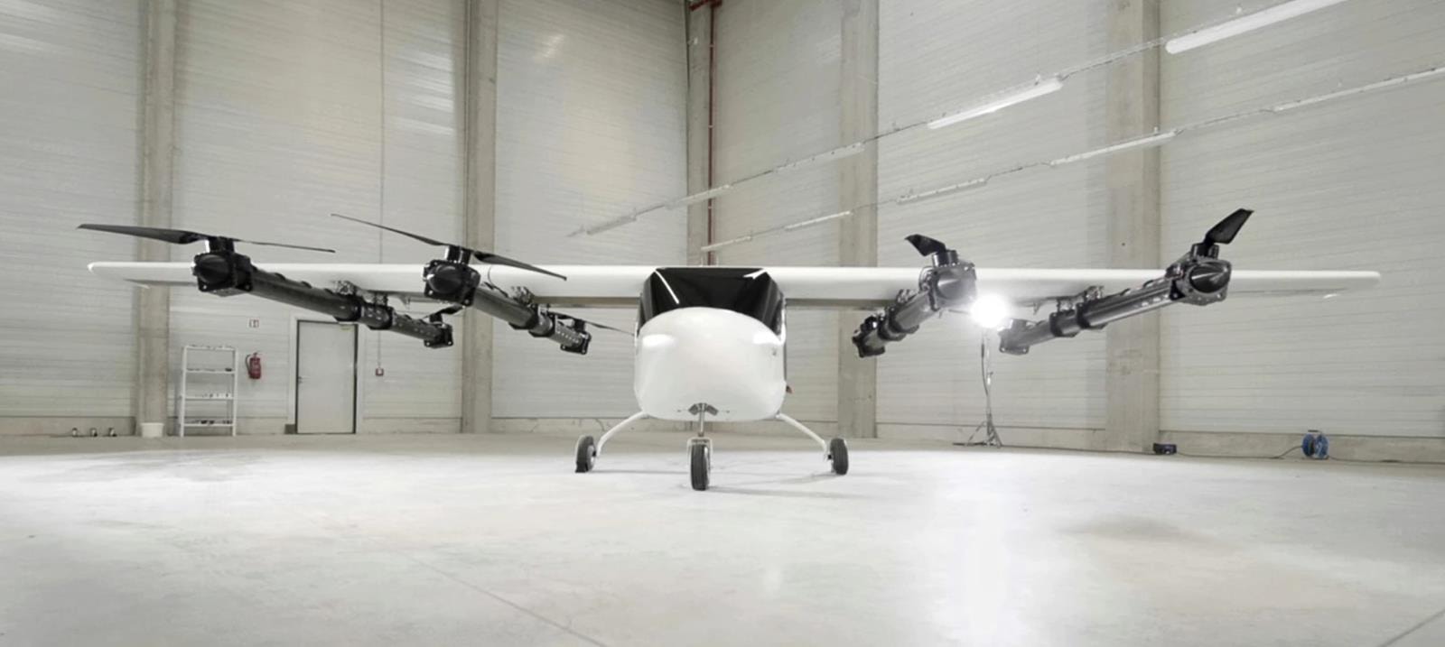 Hybrydowy VTOL z Czech , Zuri