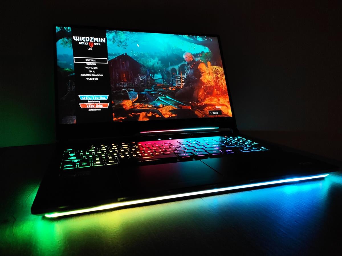 Technologie NVIDIA, NVIDIA, Ray Tracing, DLSS, Reflex, ASUS ROG Strix SCAR 17 G733