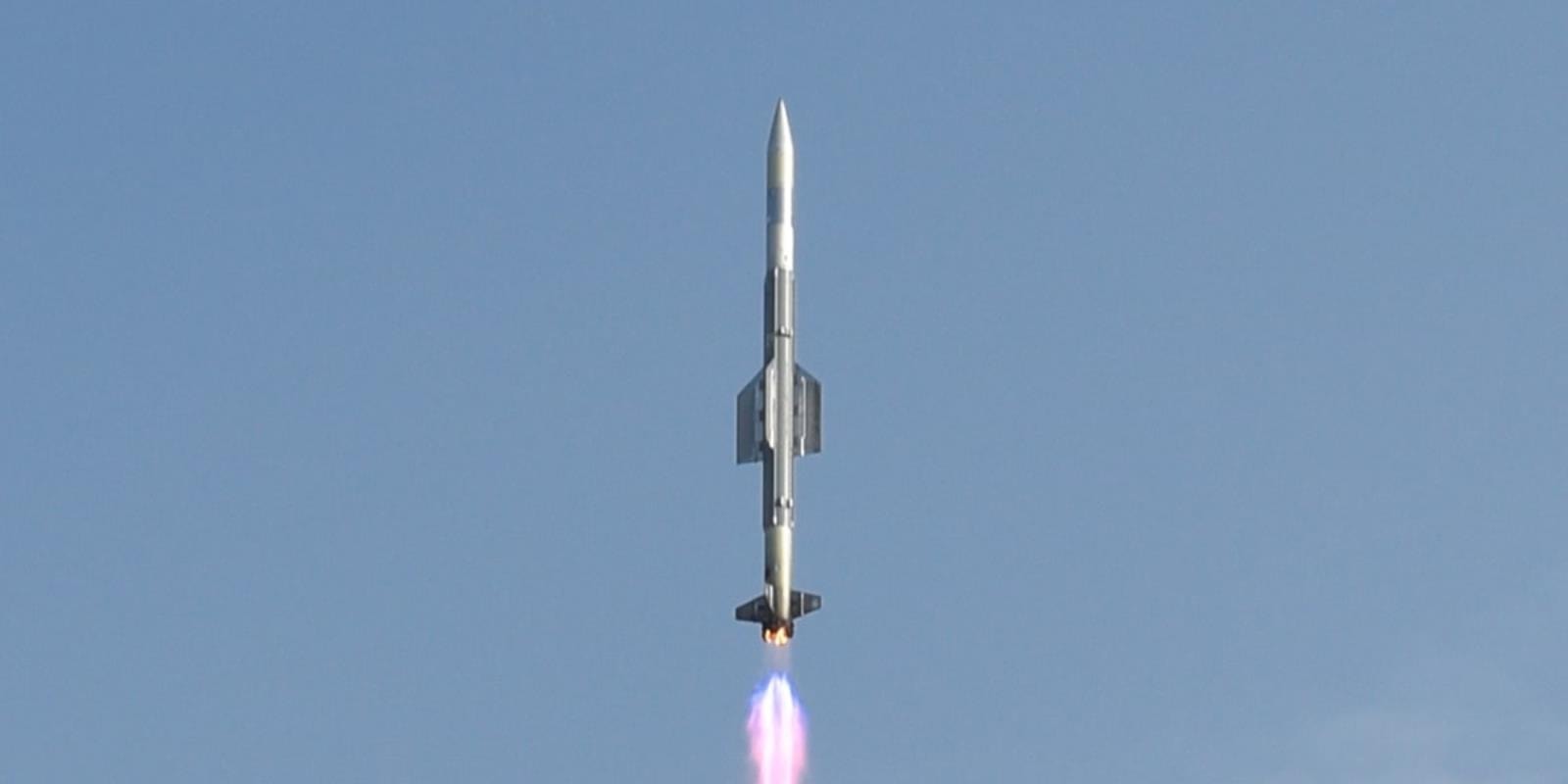 Indie przetestowały nowy pocisk ziemia-powietrze,VL-SRSAM, pocisk VL-SRSAM,