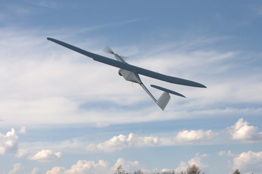 Nowy nabytek Wojskowej Akademii Technicznej. Rozpoznawczy dron FlyEye 3.0 w rękach WAT