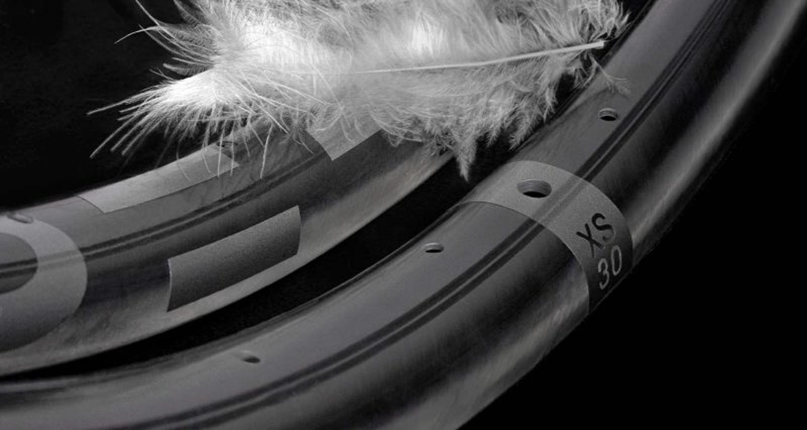 Ultralekkie obręcze rowerowe z włókna węglowego, Beast XS30, XS30