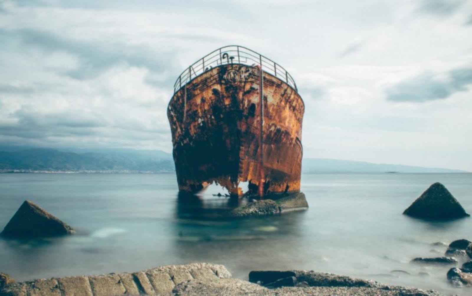 Nowa powłoka zapobiegająca rdzewieniu stali, dwuwarstwową "tarczę" antykorozyjną, powłoka zapobiegająca rdzewieniu stali,