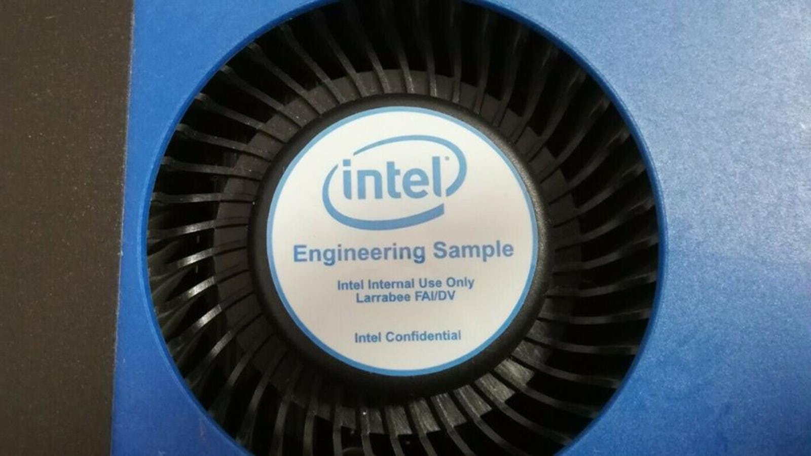 Procesor graficzny Larrabee, Intel i jego wyboista graficzna przygoda, Larrabee, Intel Larrabee, GPU Larrabee, GPGPU