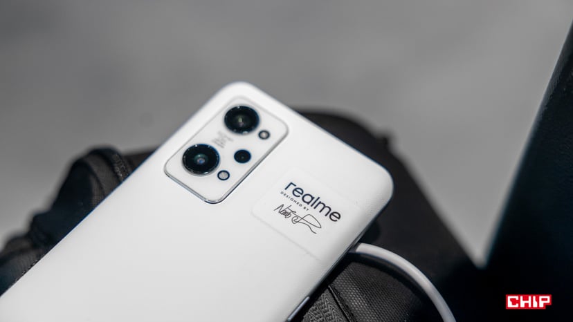 Smartfony z 5G coraz tańsze. realme na tym korzysta