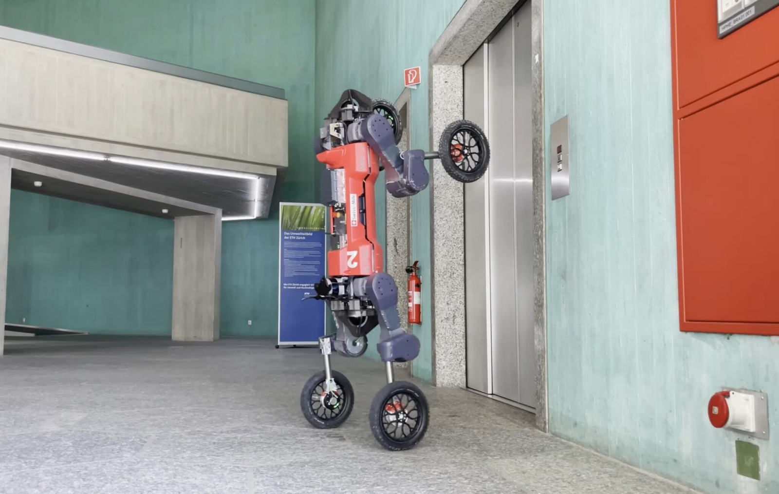 Czterokołowy robot dostawczy Swiss-Mile,robot dostawczy Swiss-Mile, robot dostawczy, Swiss-Mile,