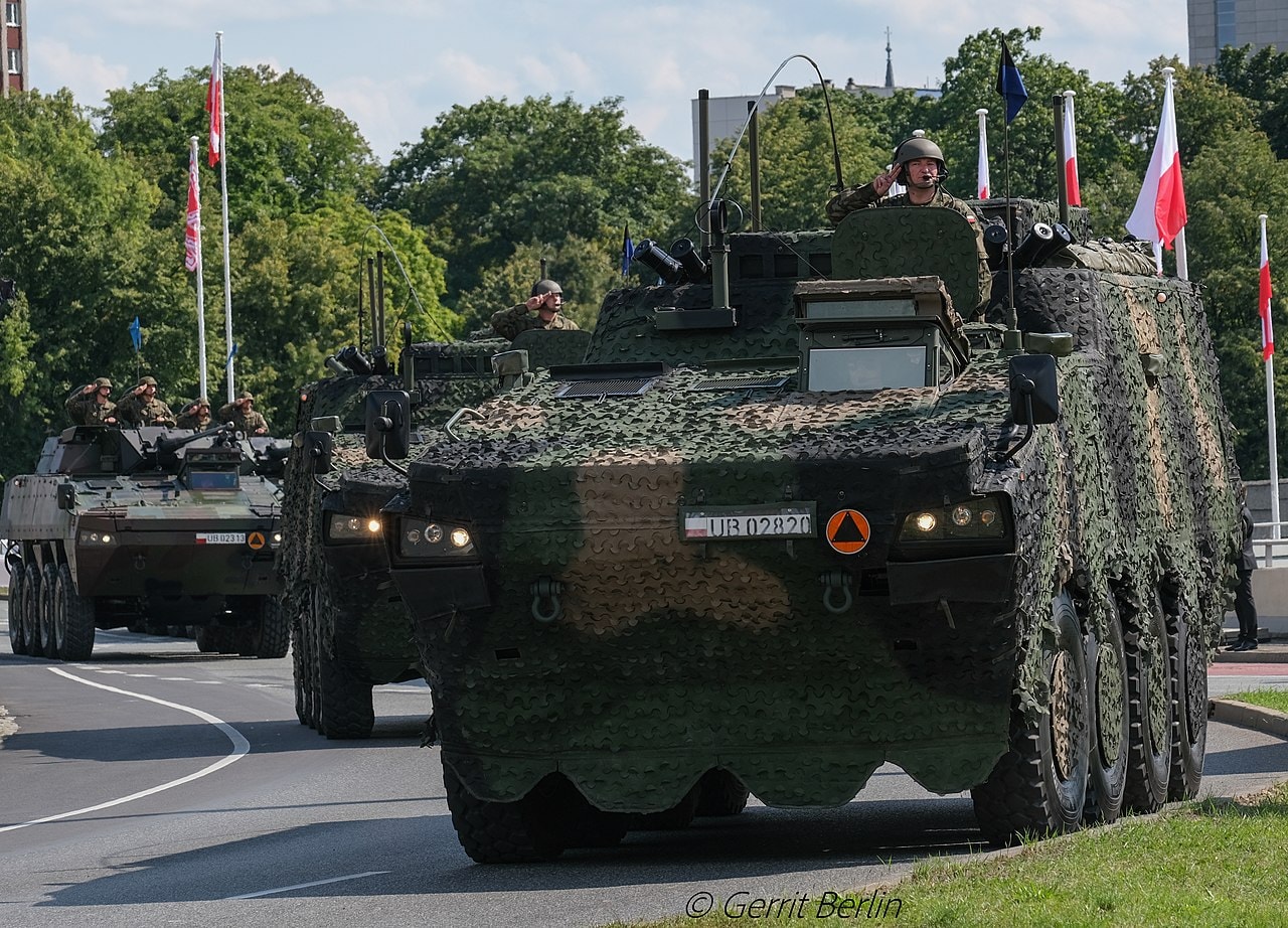 Polskie kołowe transportery opancerzone Rosomak, Rosomak, KTO Rosomak, ROsomaki, pojazdy Rosomak