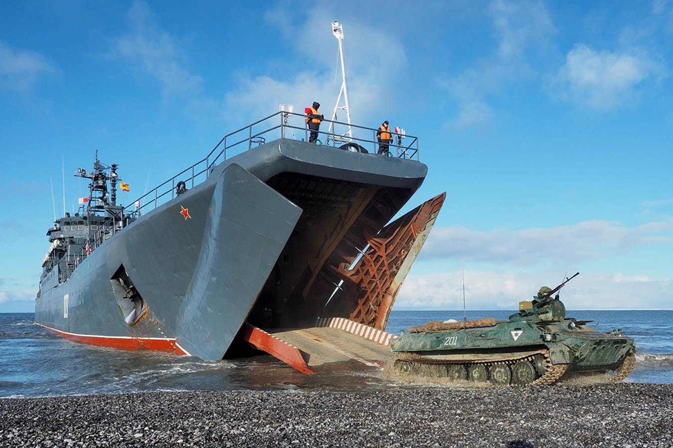 Rosyjska flota desantowa,polskie Ropuchy, okręty desantowe projektu 775