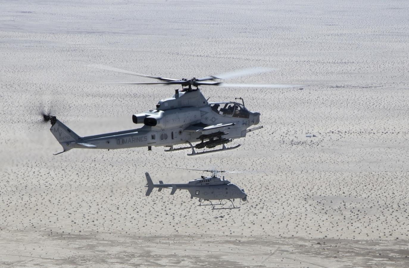 Dwa śmigłowce współpracowały z dronem podczas ataku, MUM-T, współpraca z dronem