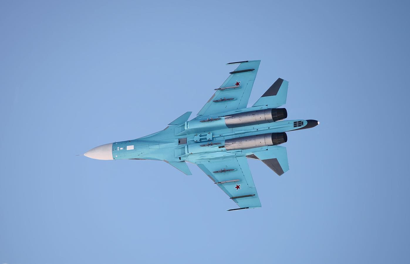Czym są rosyjskie bombowce Su-34, najbardziej zaawansowanych maszyn, bombowce Su-34, Su-34,