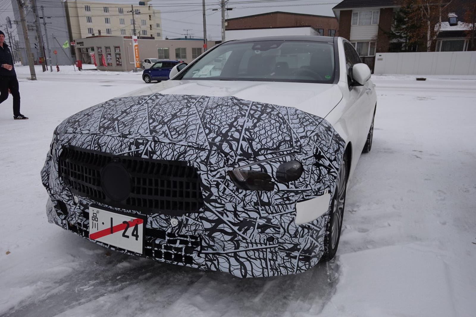 kamuflowanie samochodów przedprodukcyjnych, kamuflowanie samochodów